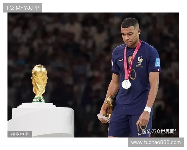 2025年世界足球现役十大球星榜单谁将成为足坛未来的传奇之星